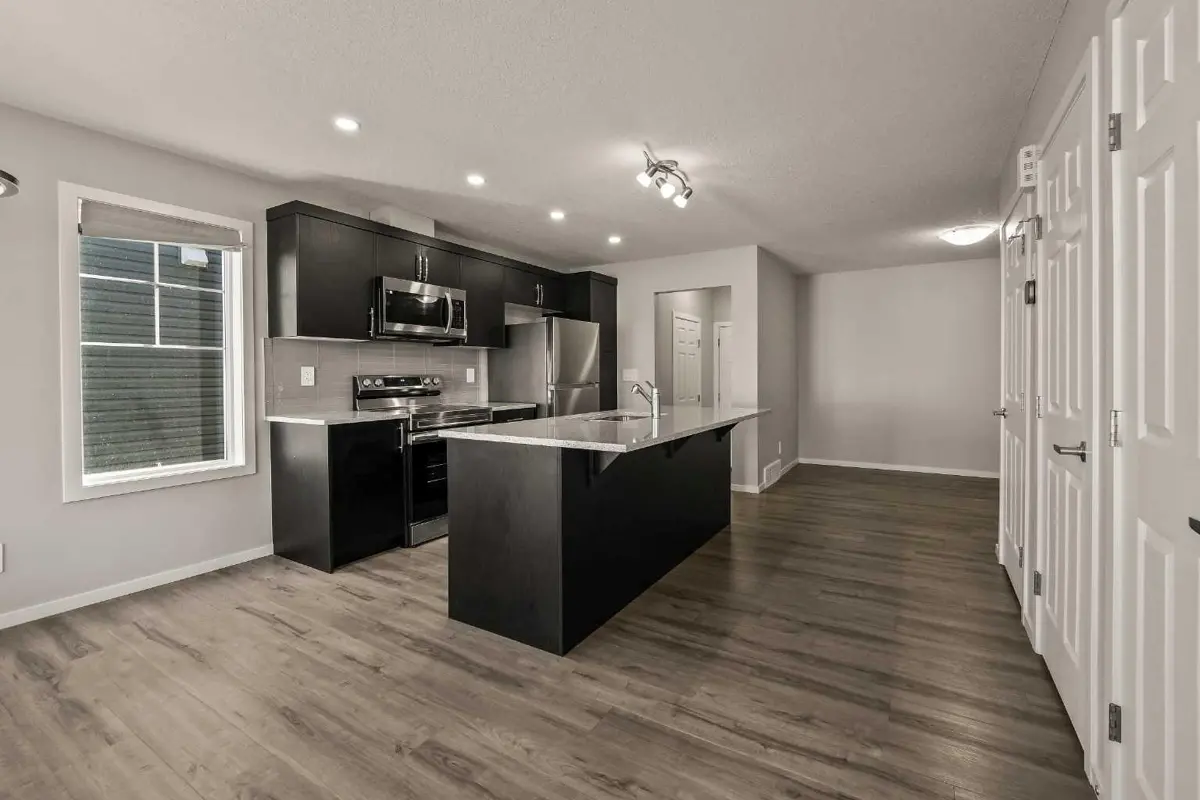 1383 148 Avenue NW, Calgary, Alberta Sold History | HouseSigma