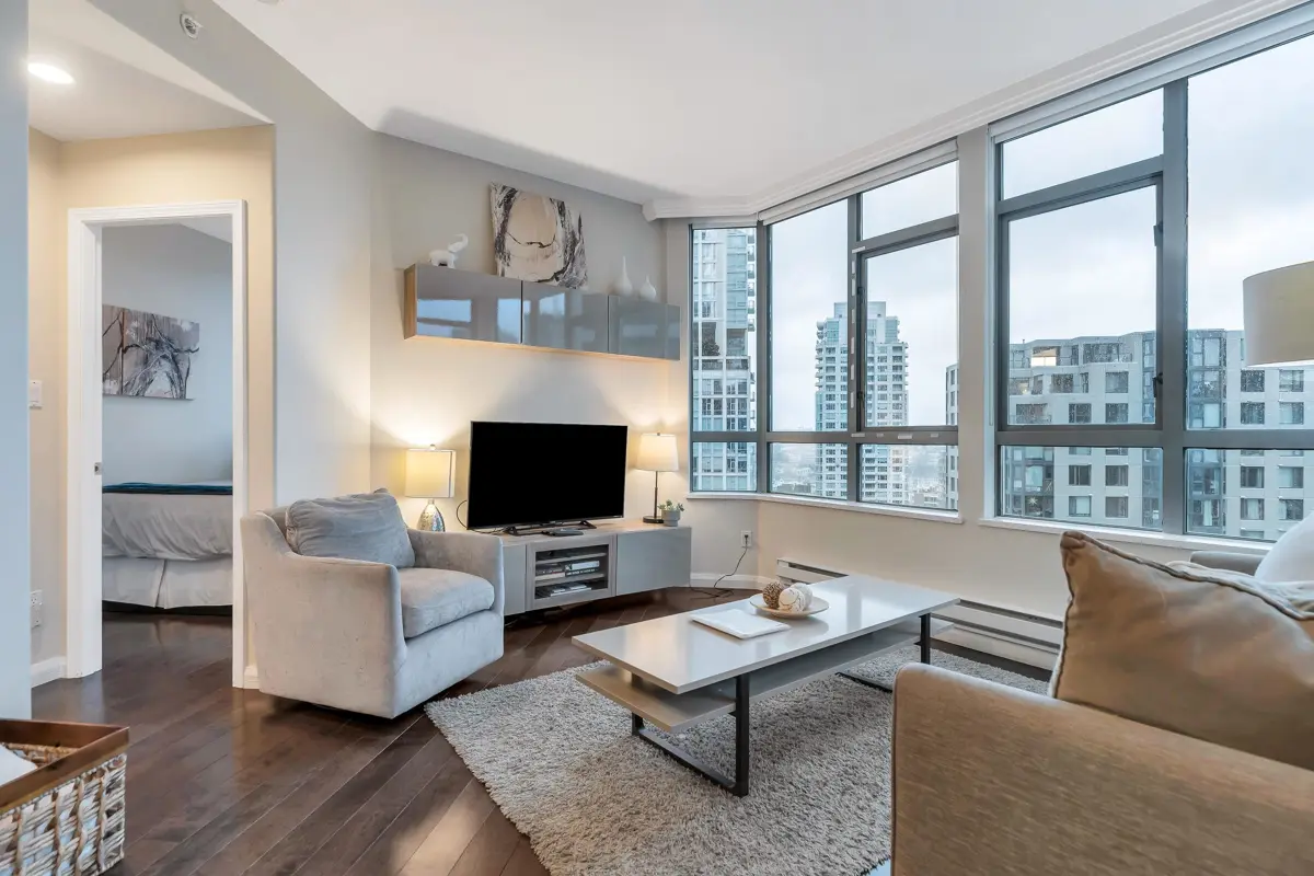 1306 - 1383 Howe Street, Vancouver, British Columbia Listing History ...