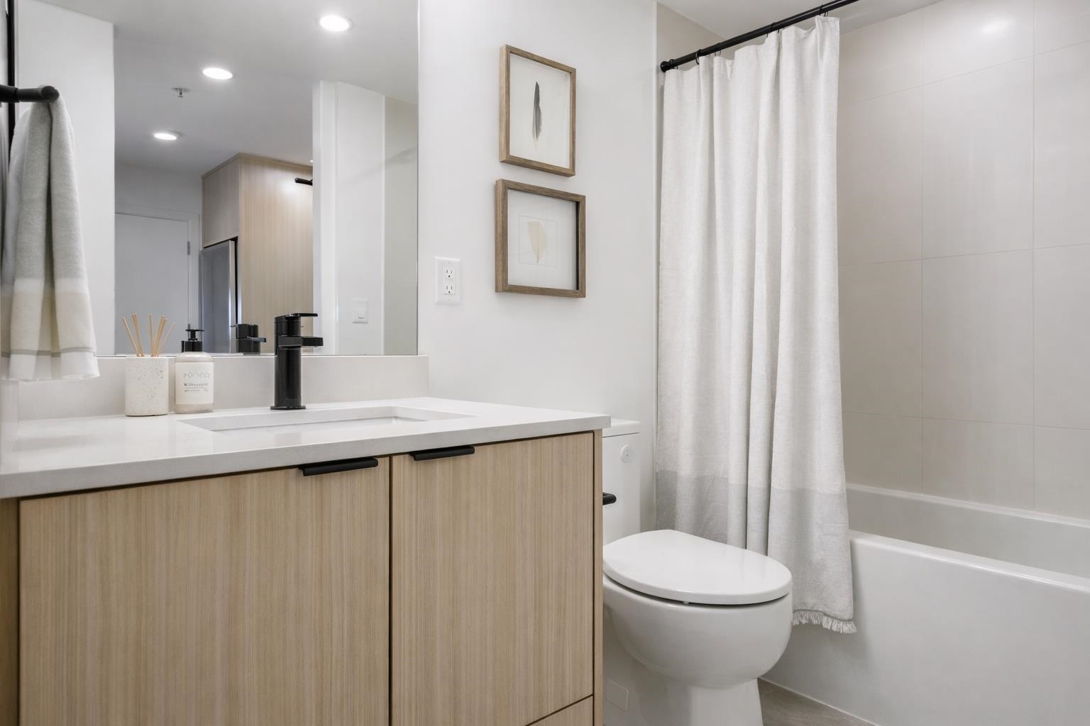 Unit 615 - 20769 Fraser Highway, Langley 3