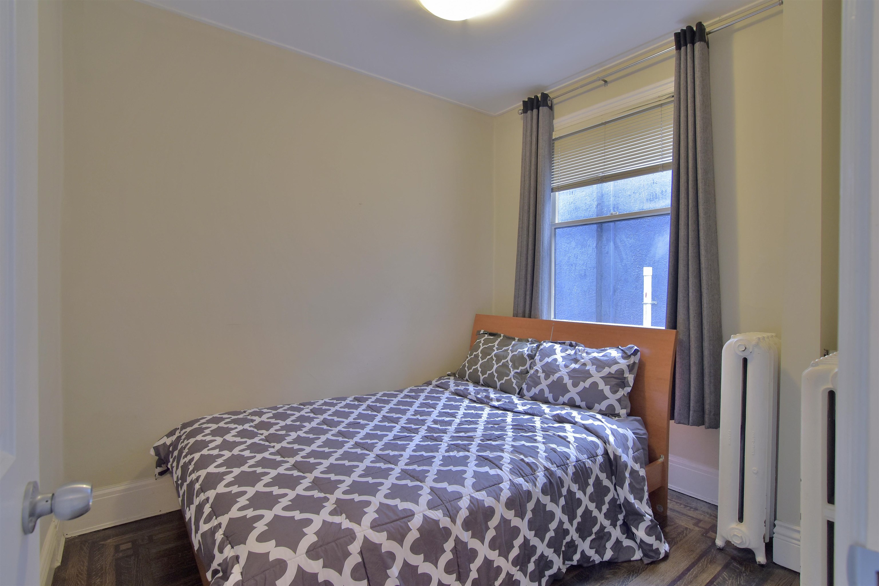 Unit 5 - 935 Jervis Street, Vancouver 3