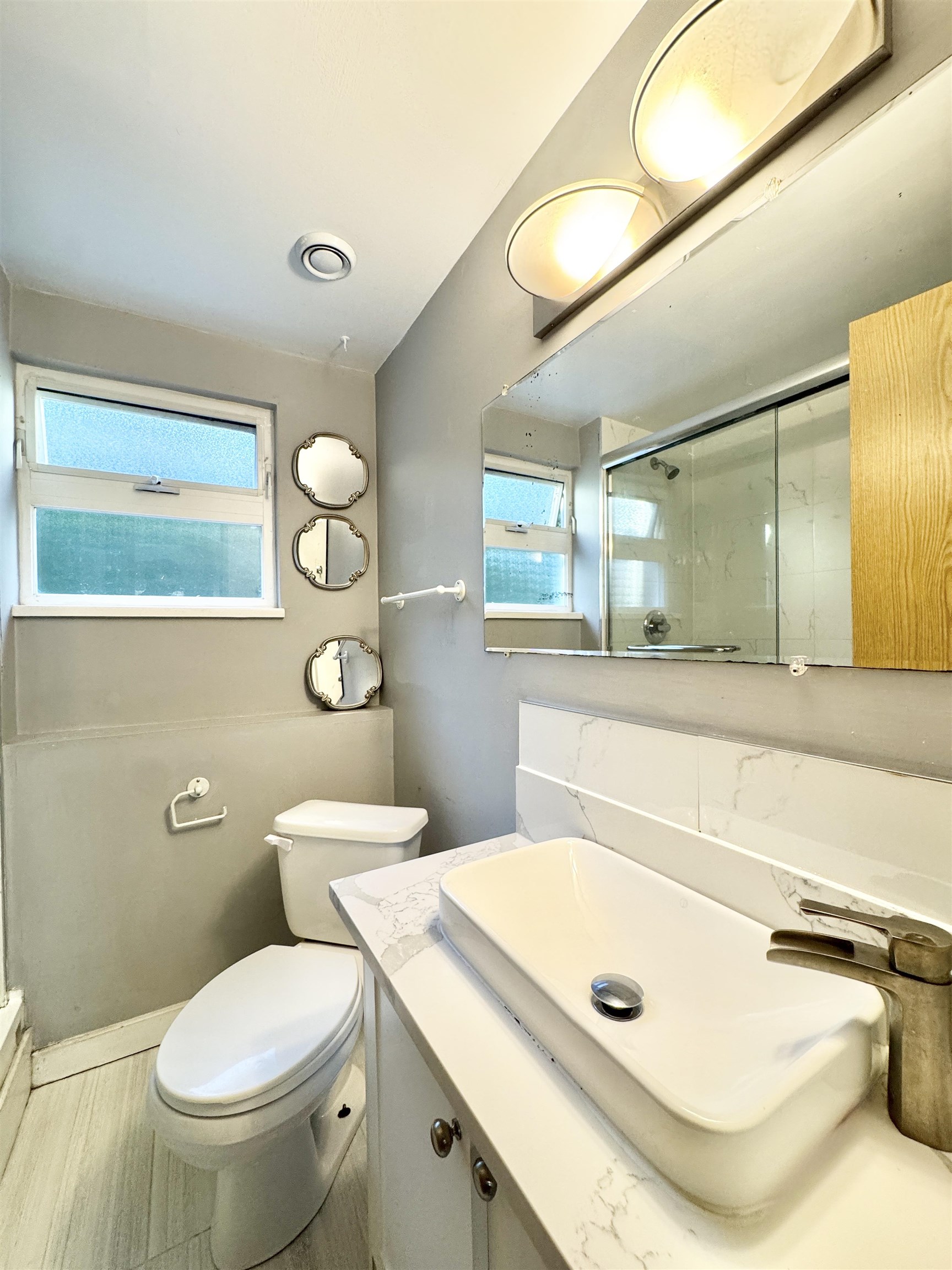 Unit Lower Unit - 68XX Stanley Street, Burnaby 5