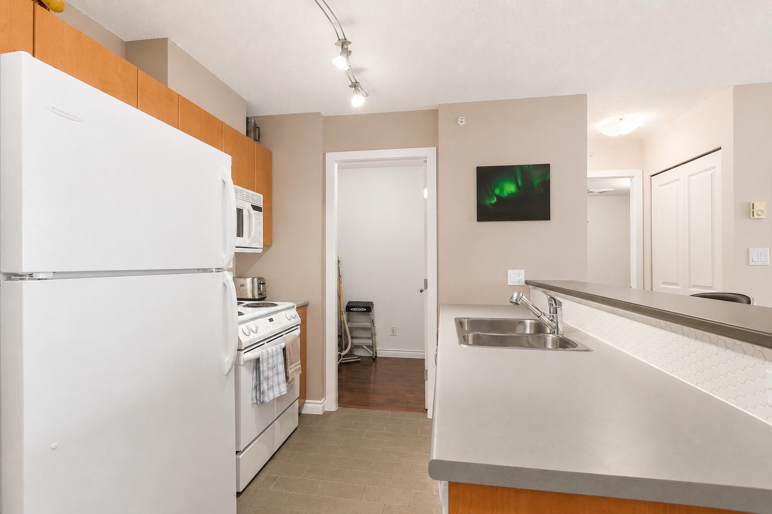 Unit 407 - 1295 Richards Street, Vancouver 5