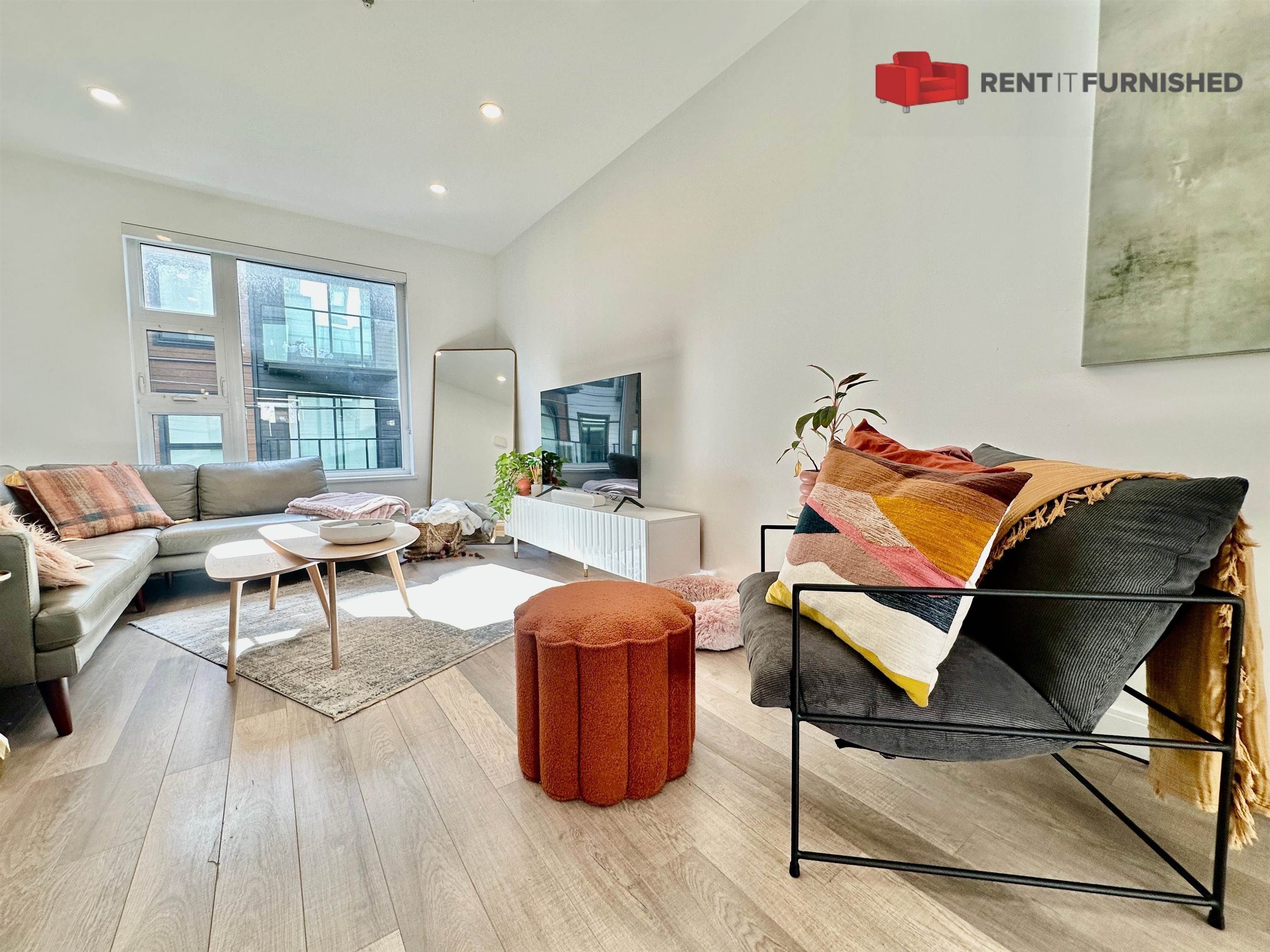 Unit 113 - 515 2nd Street E, Vancouver 3