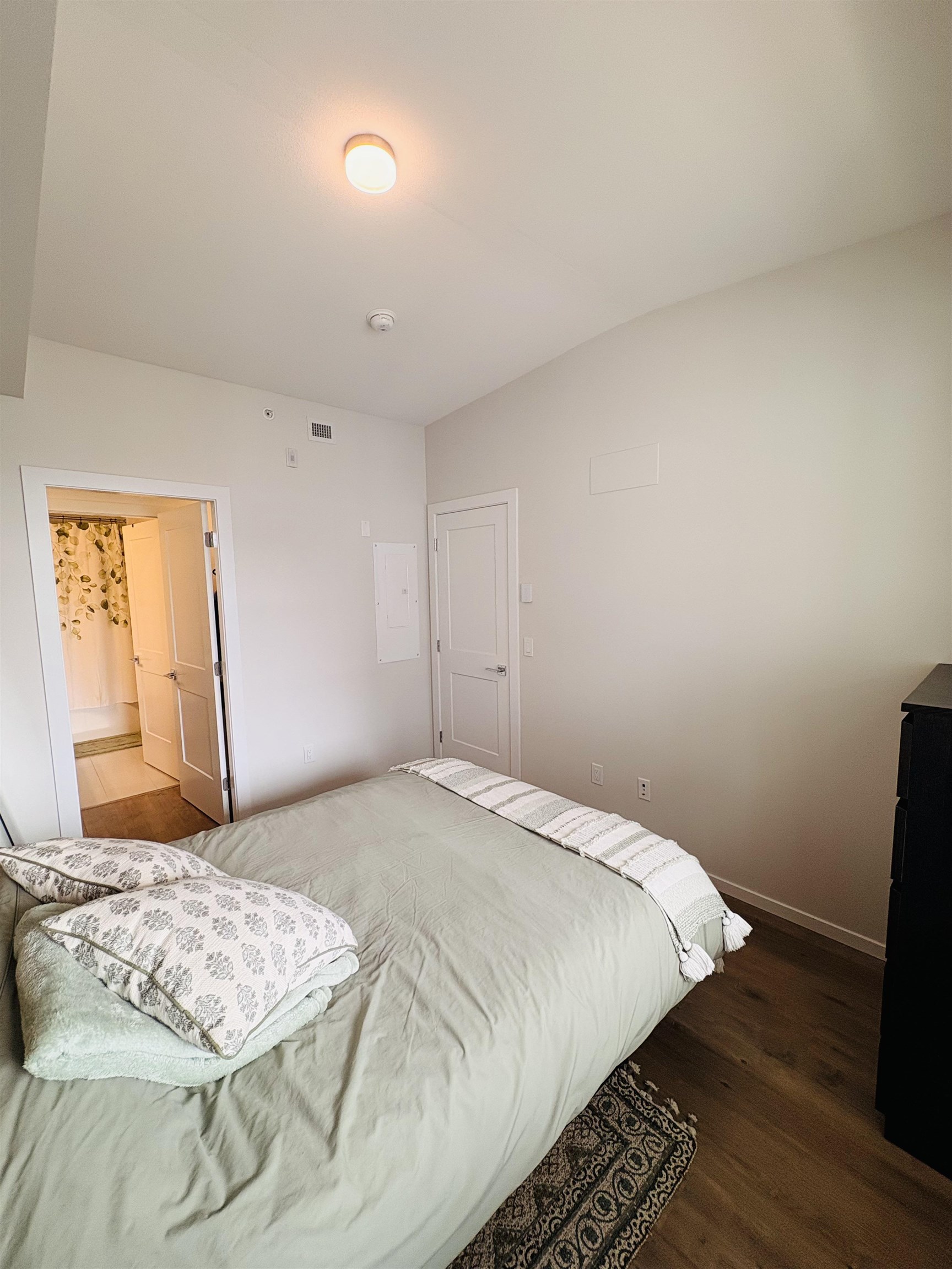 Unit 5th floor - 3319 148 Street, Surrey 5