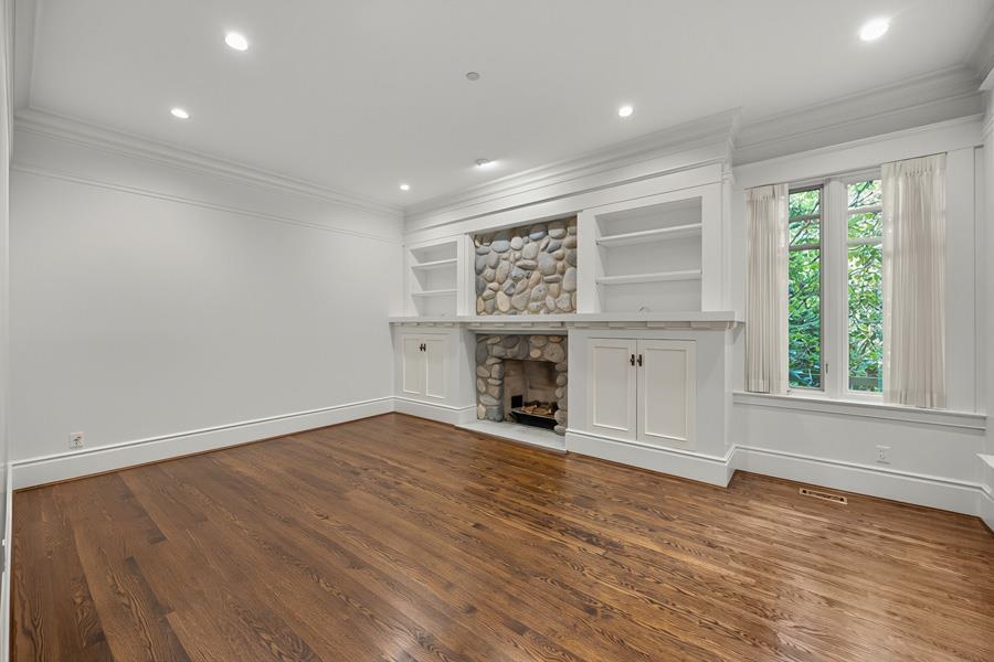 6362 Churchill Street, Vancouver 5