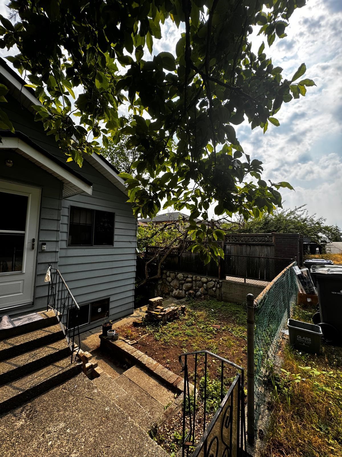 2205 Ninth Avenue, New Westminster 2