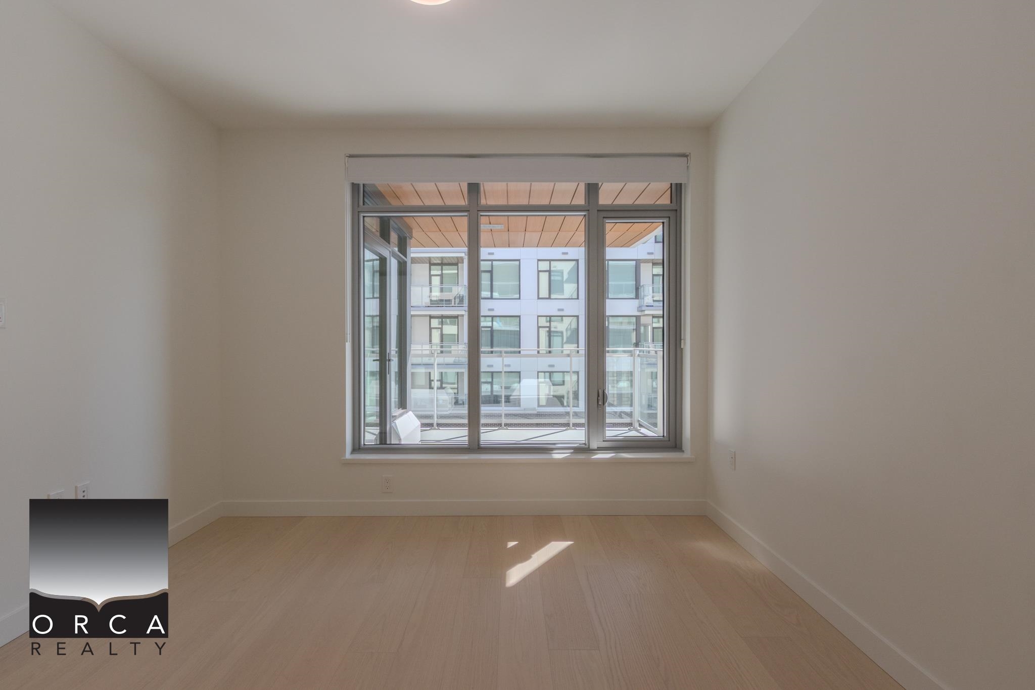 Unit 410 - 777 Harbour Way, North Vancouver 4