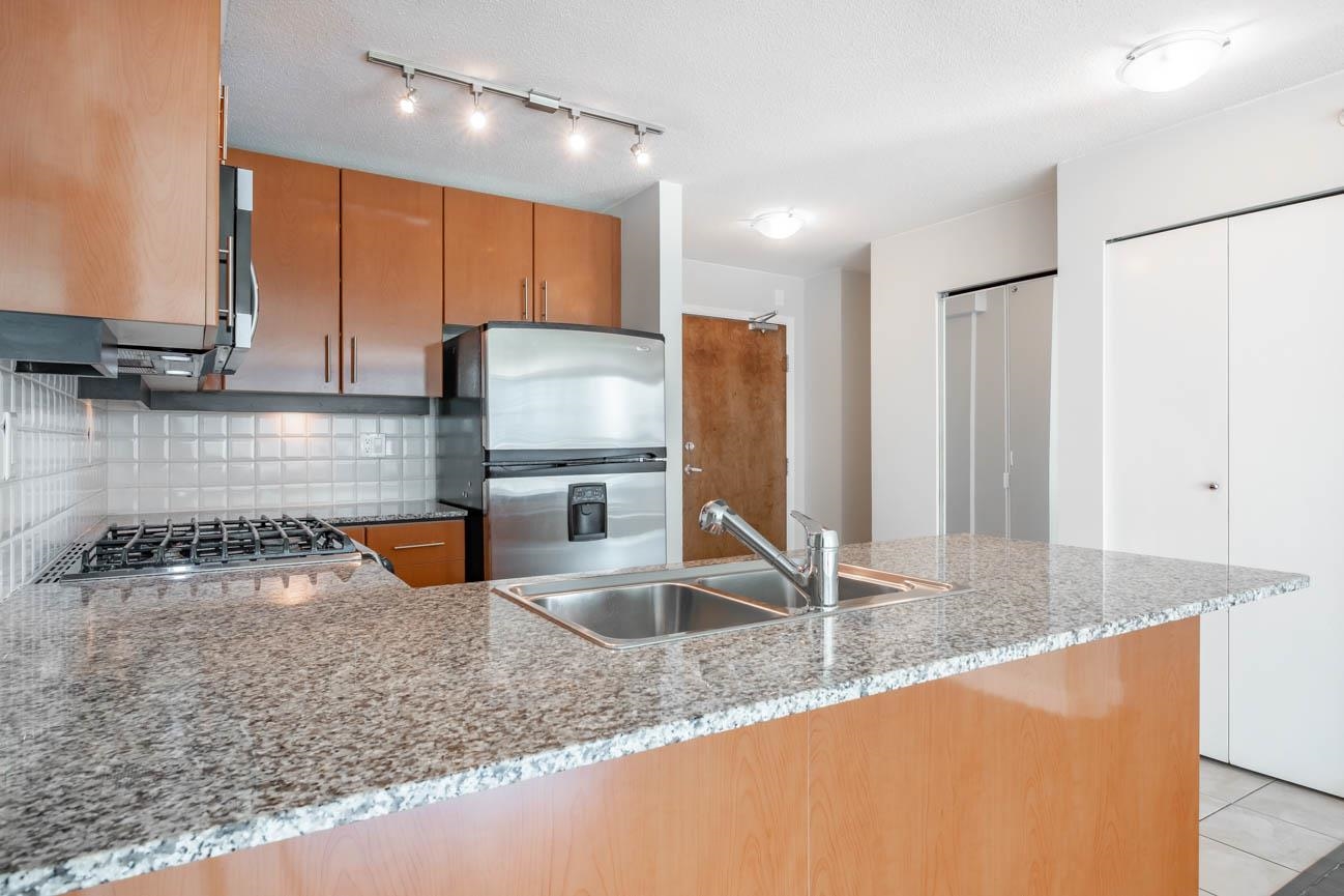 Unit 704 - 188 Esplanade E, North Vancouver 4