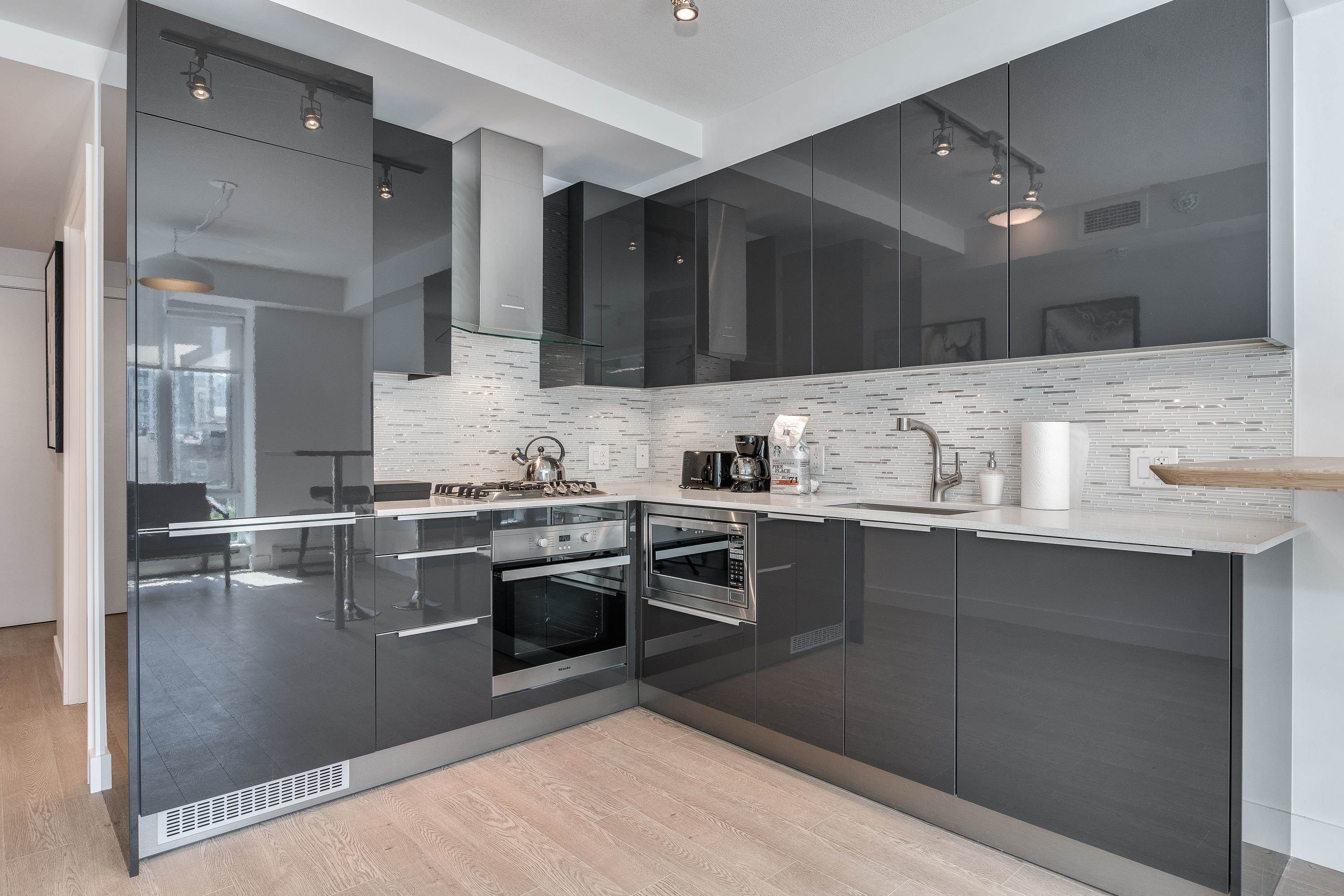 Unit 906 - 1283 Howe Street, Vancouver 4