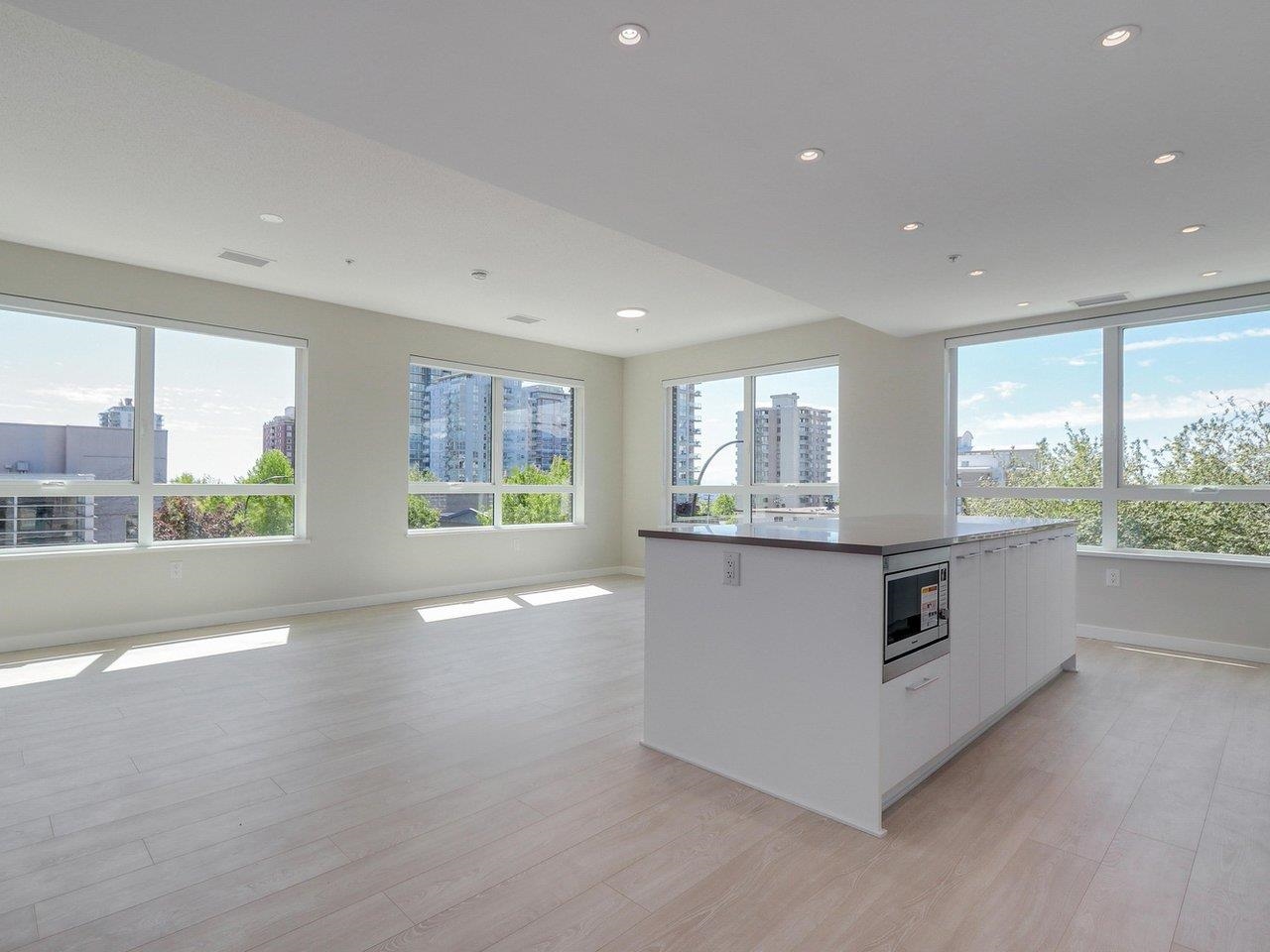 Unit 304 - 110 17th Street E, North Vancouver 2