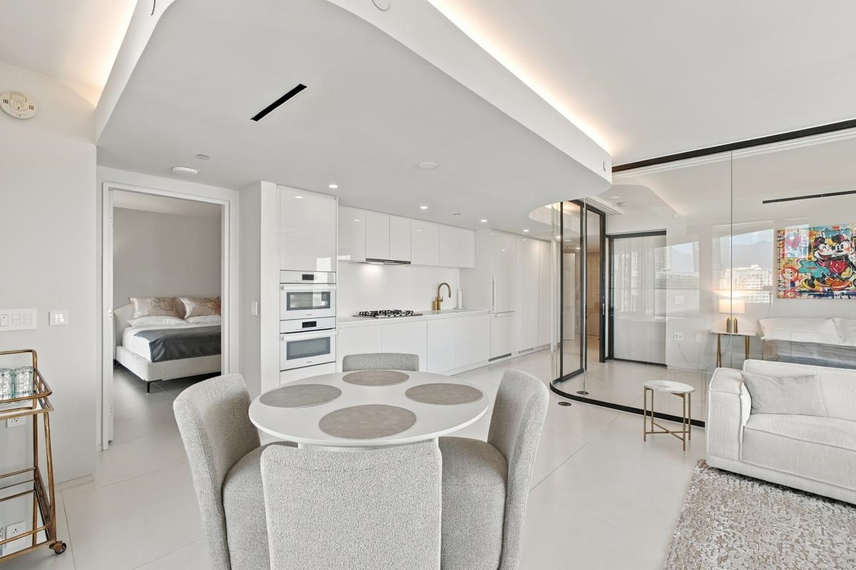 Unit 2406 - 1033 Nelson Street, Vancouver 5
