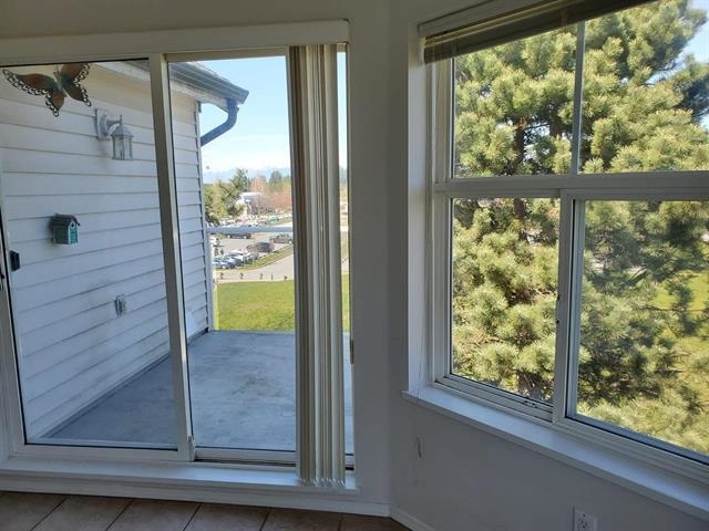 Unit 403 - 12739 72 Ave Avenue, Surrey 3