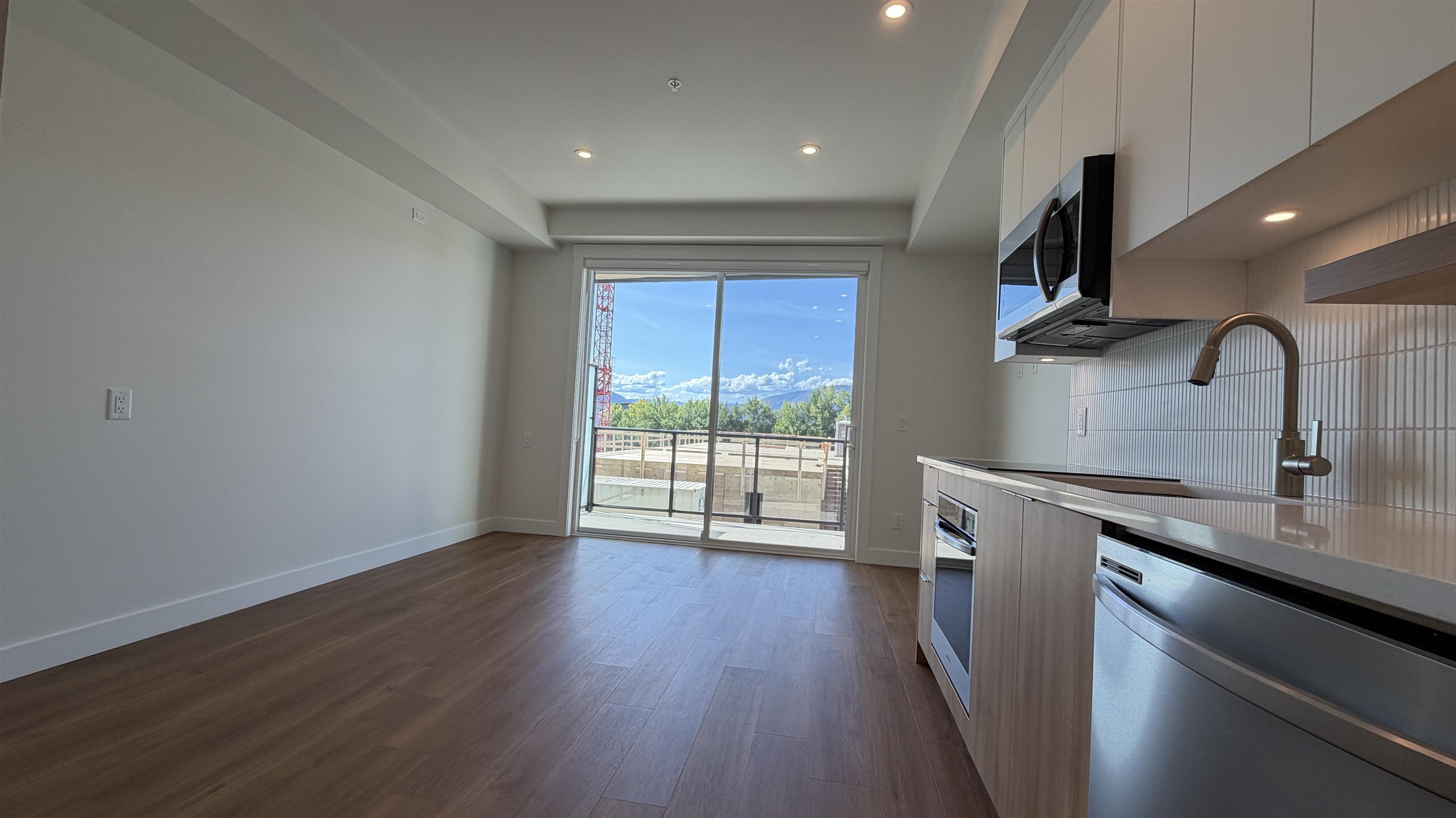 Unit 313 - 1280 Sutherland Avenue, Hope 2