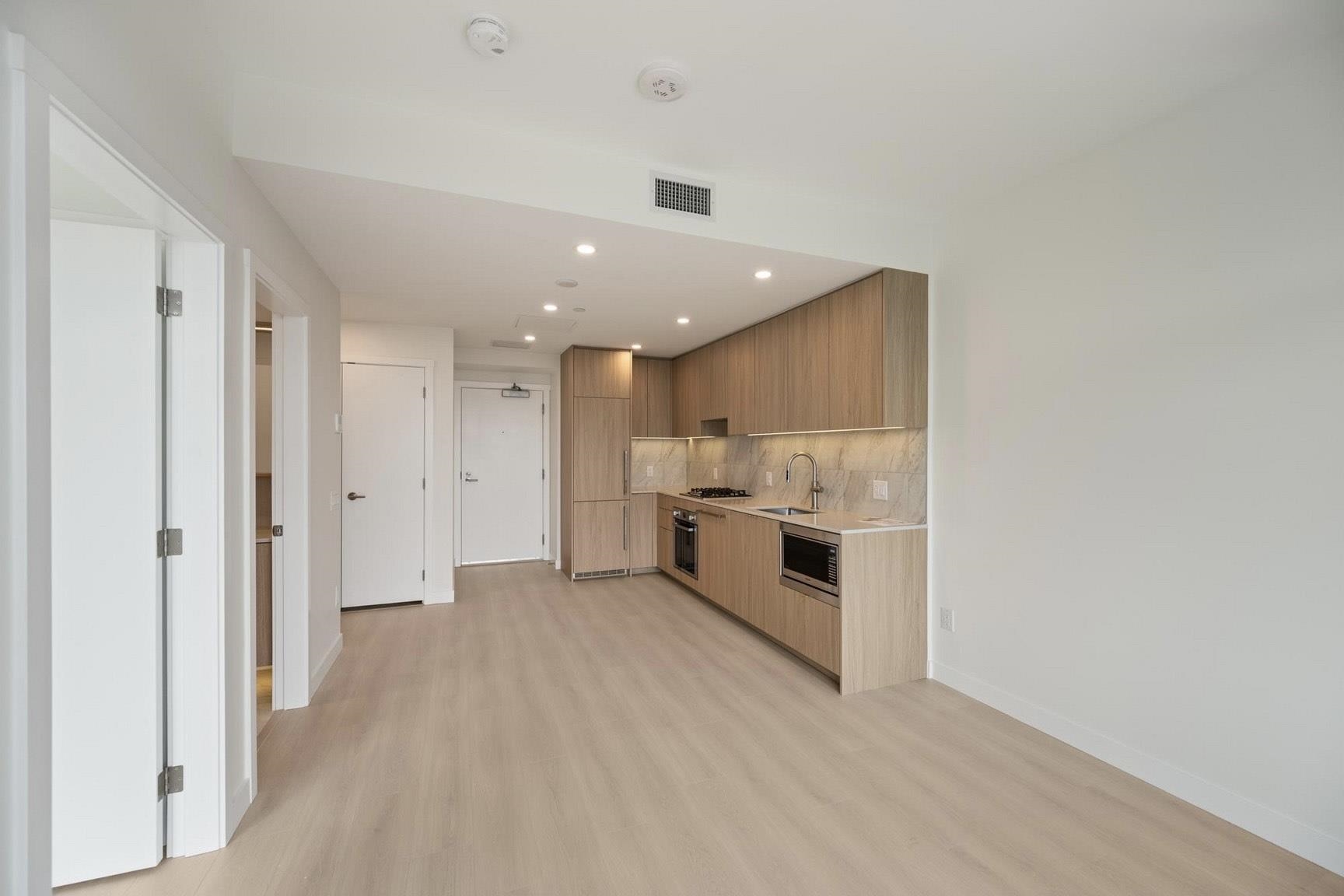 Unit 2XXX - 626 Claremont Street, Coquitlam 5