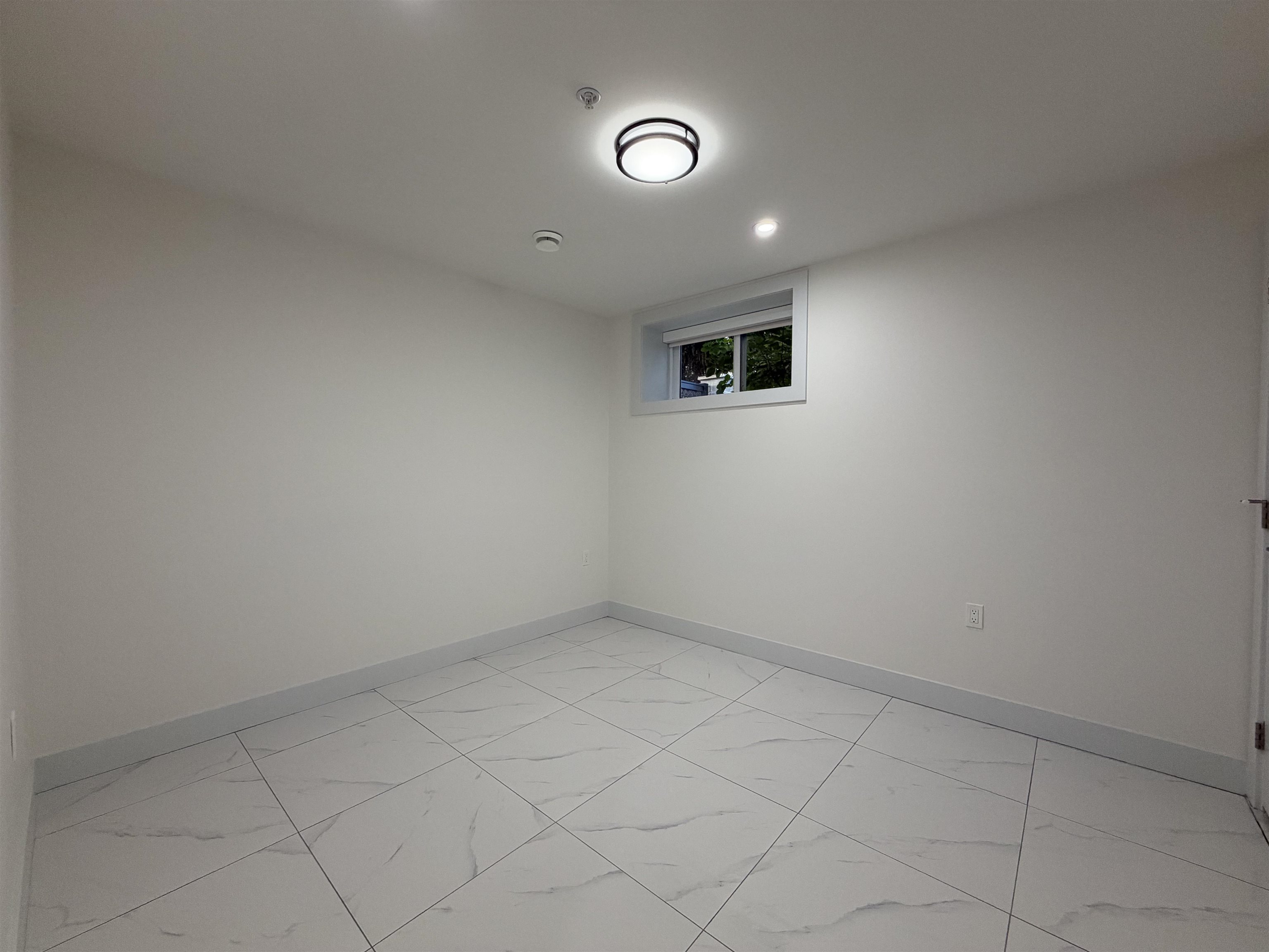 Unit 2 - 1052 E 50th Avenue, Vancouver 3