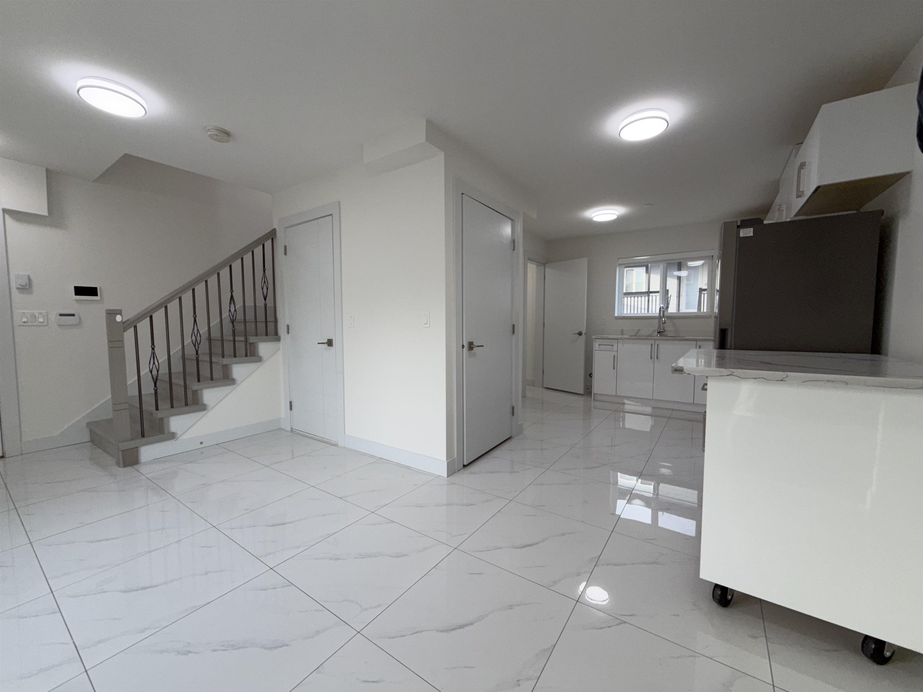 Unit 3 - 1052 E 50th Avenue, Vancouver 2