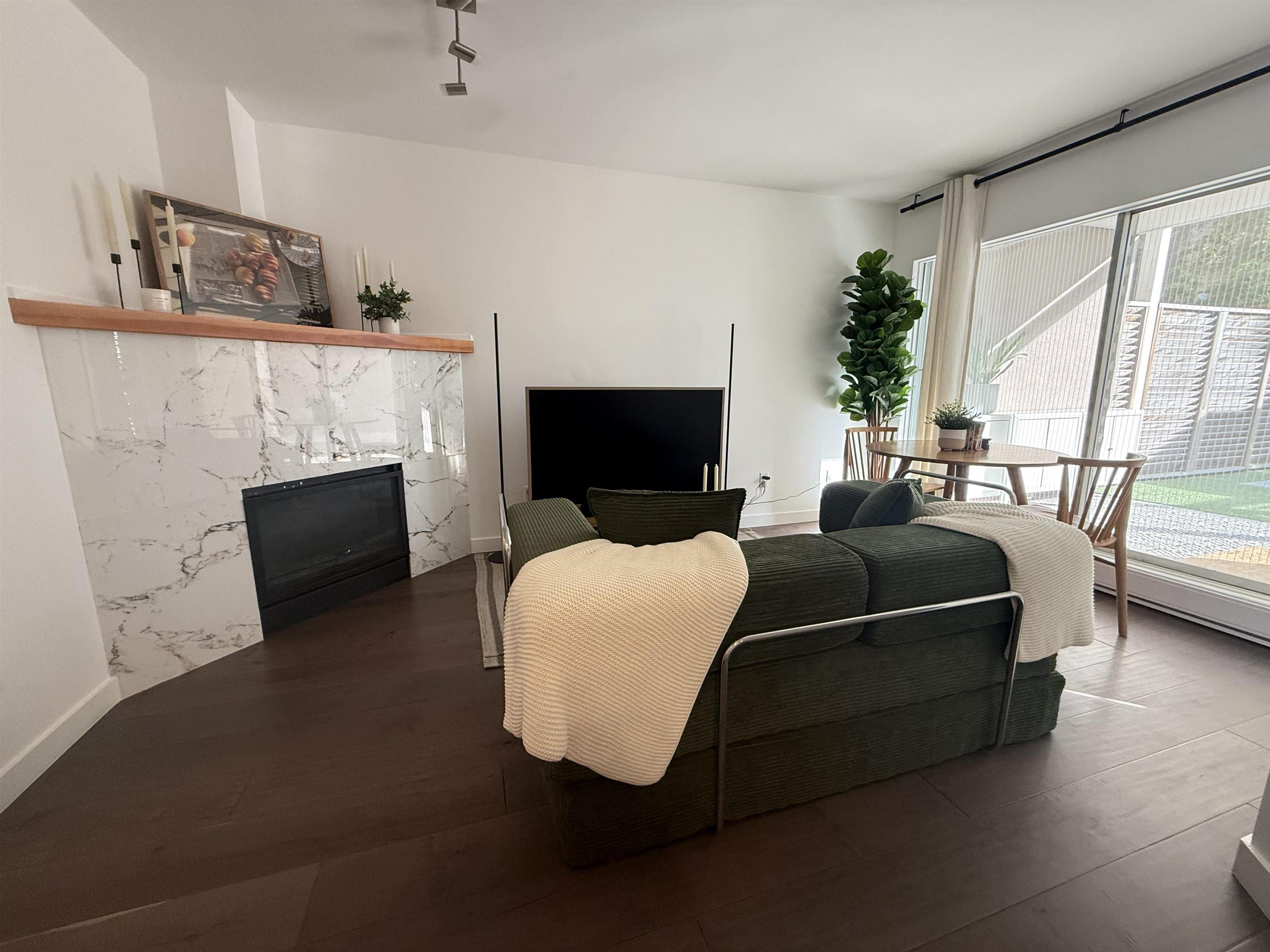 Unit 102 - 985 10th Avenue W, Vancouver 3