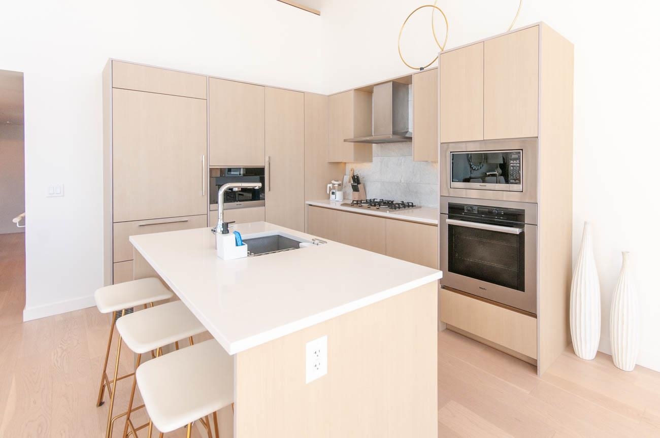 Unit 2818 - 89 Nelson Street, Vancouver 4
