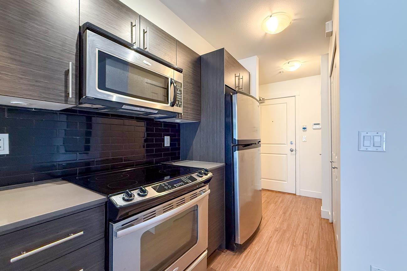 Unit 302 - 1533 8th Avenue E, Vancouver 3