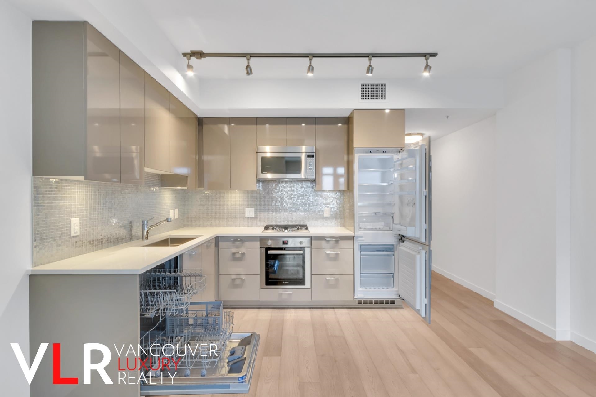 Unit 307 - 4171 Cambie Street, Vancouver 4