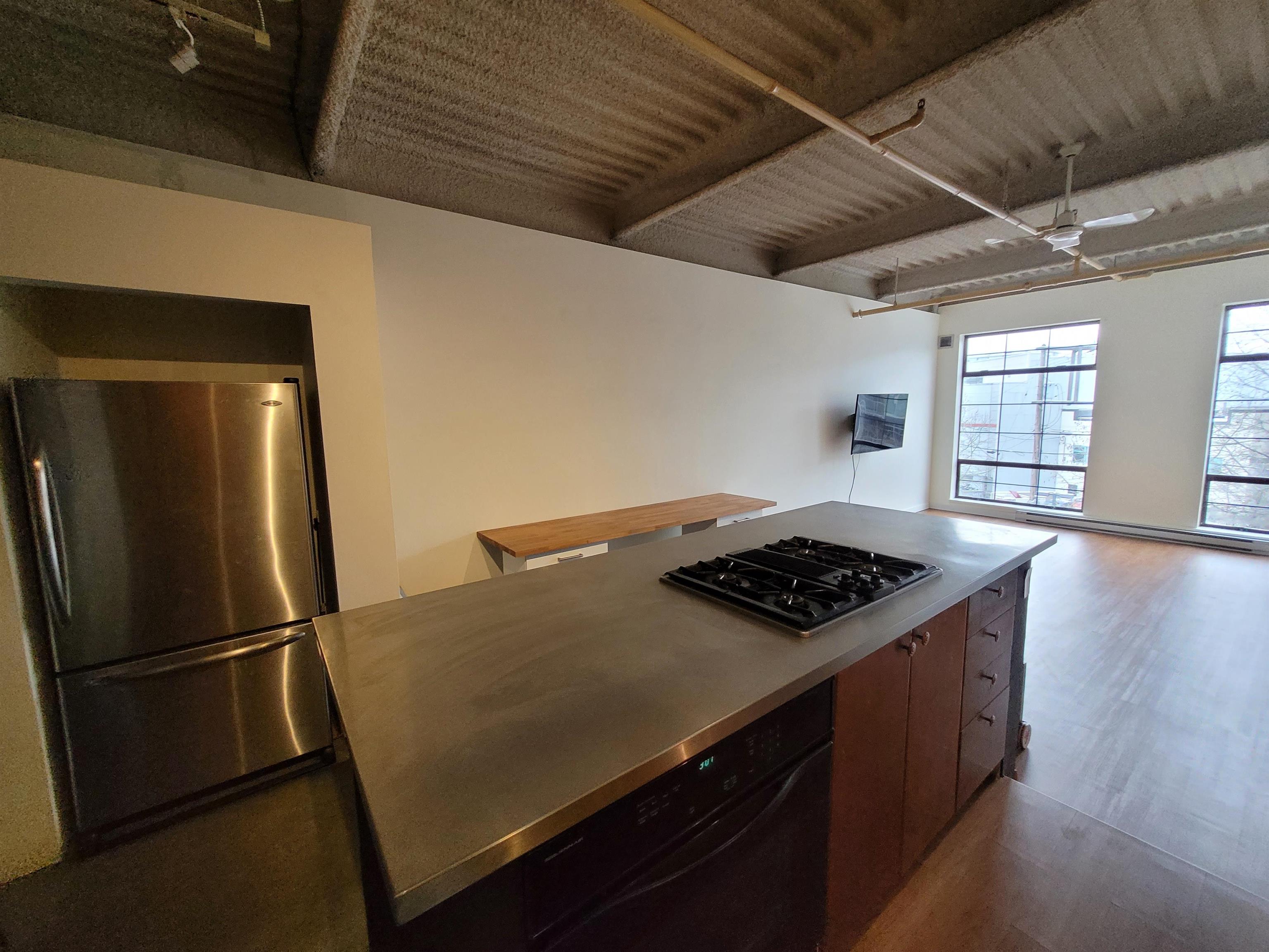 Unit 217 - 237 4th Avenue E, Vancouver 3