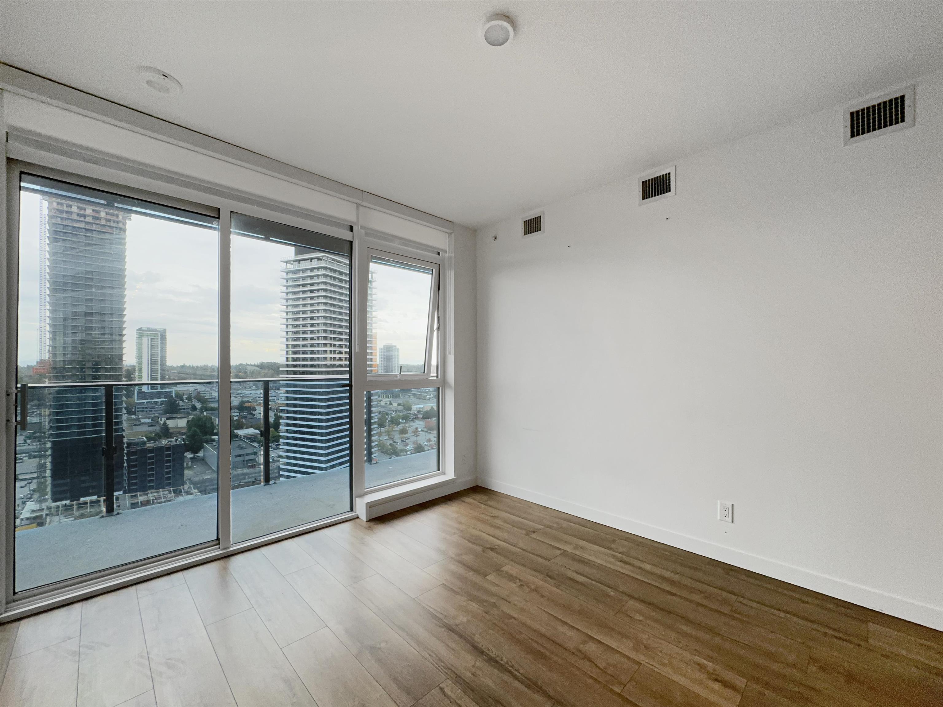 Unit 17xx - 13428 105 Avenue, Surrey 5