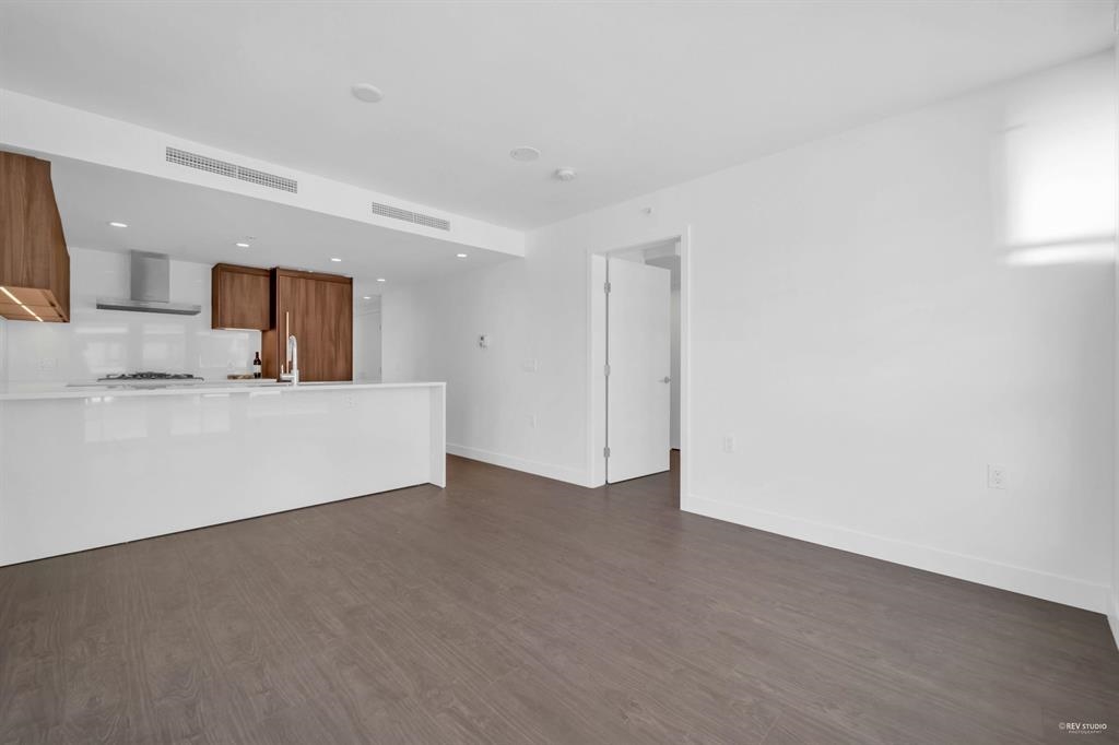 Unit 519 - 6328 No. 3 Road, Richmond 5
