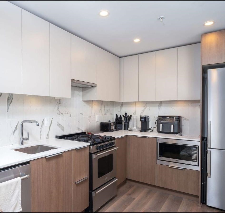 Unit 217 - 645 Como Lake Avenue, Coquitlam 5