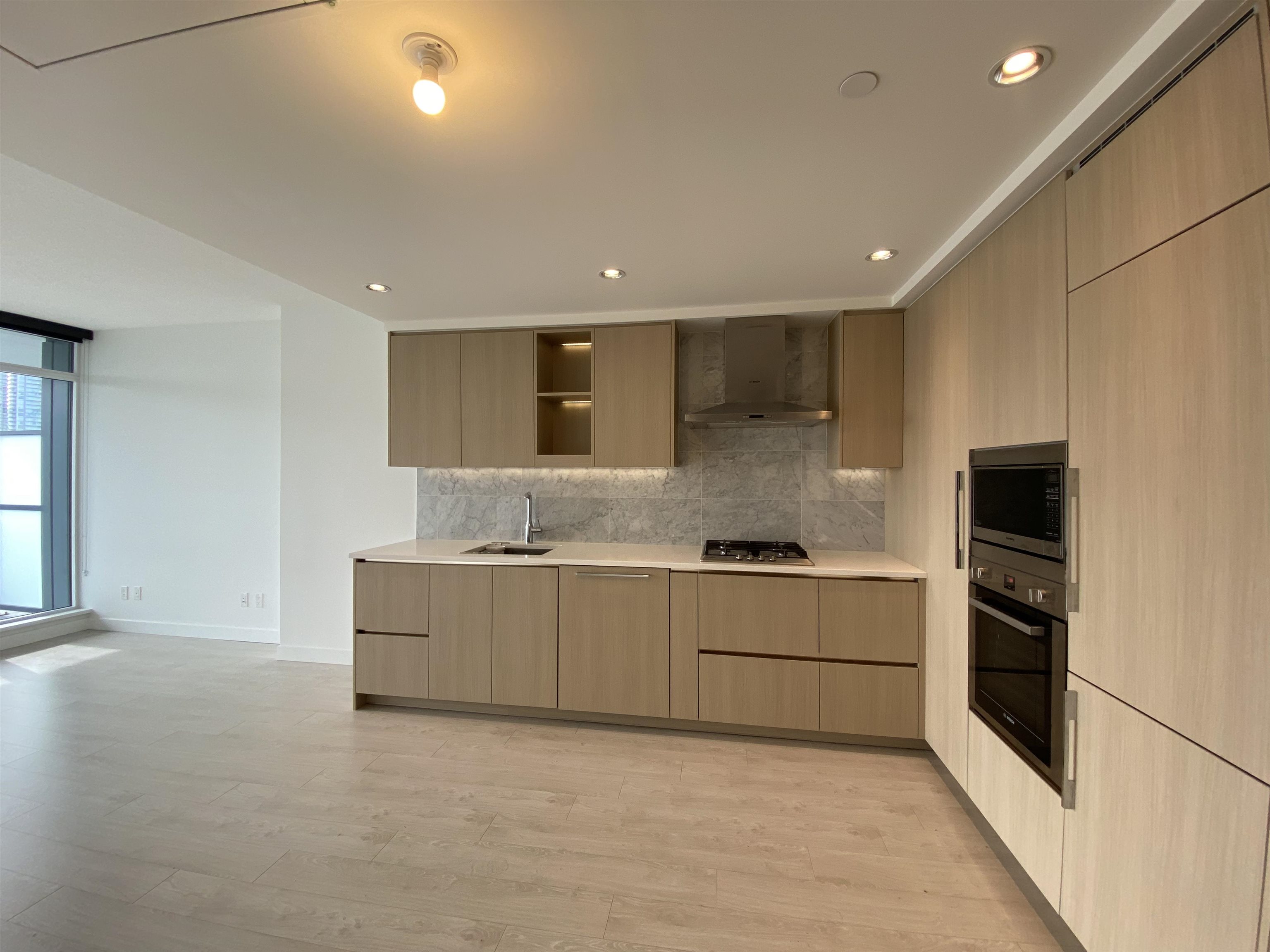 Unit 1612 - 4720 Lougheed Highway, Burnaby 3