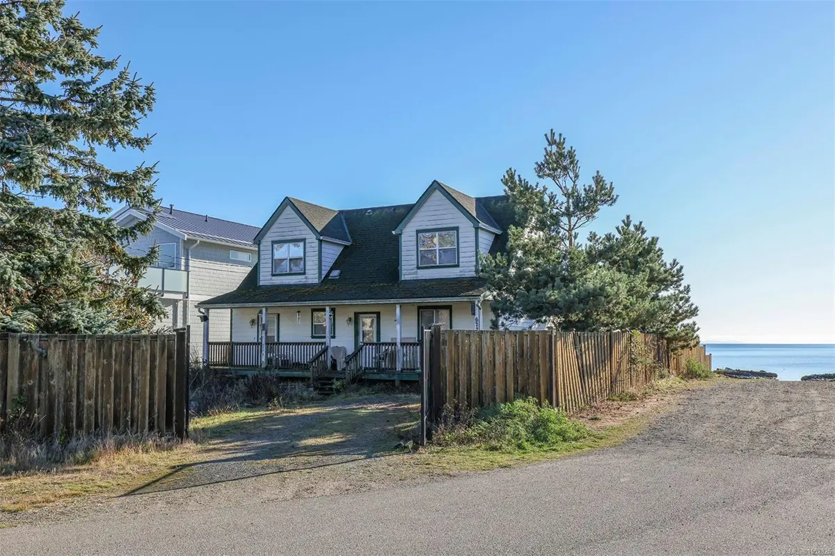 622 Hutton Rd, Comox, British Columbia V9M3V5 For Sale | HouseSigma